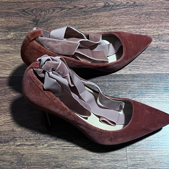J. Crew Elsie Rusted Blush Pink Red Velvet Ankle Lace Up Pumps Size 7.5 - Picture 4 of 6